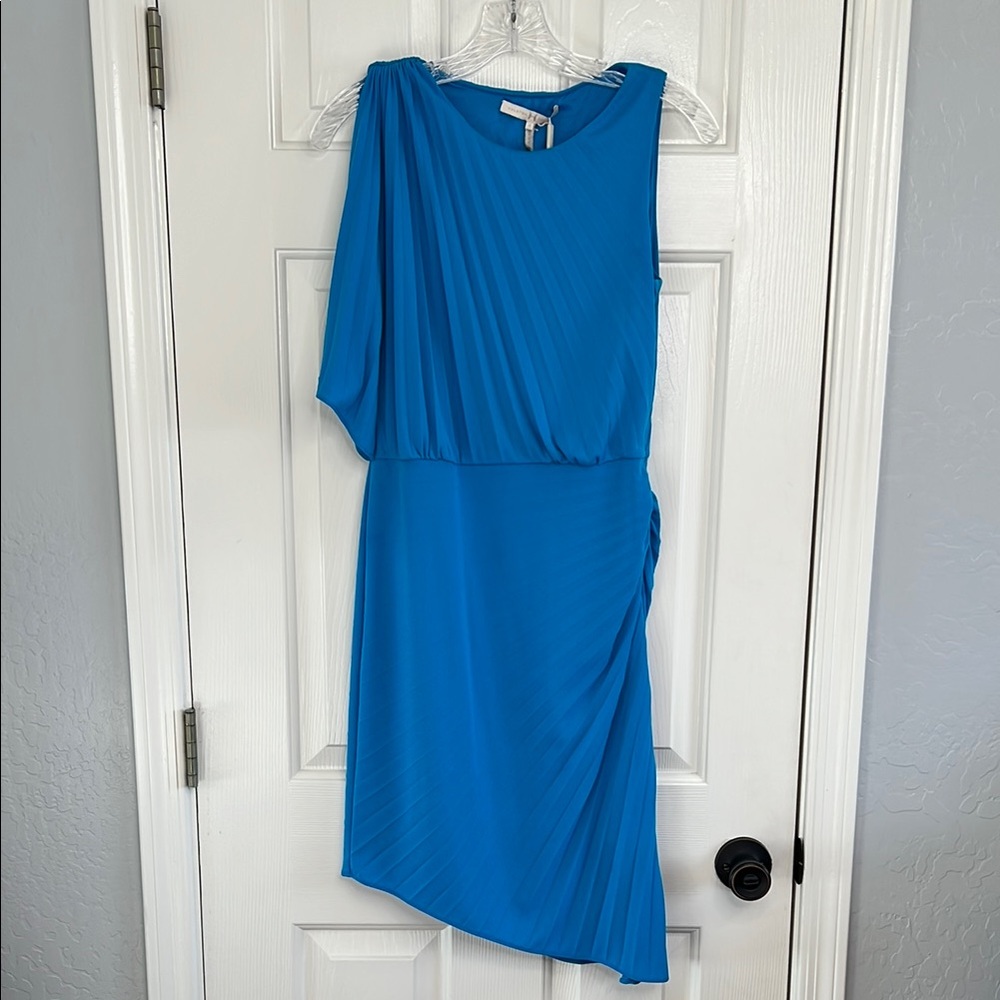 NWT Halston Heritage asymmetrical pleated midi dress size 4 lagoon blue
